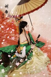 -星元素cosplay动漫摄影写真工作室