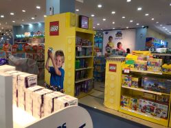 -爱婴室(上海浦建路店)