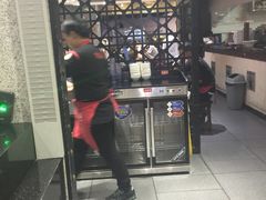 -张氏宽窄巷成都名小吃(茂业百货华强北店)