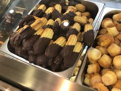 -哈氏·上海哈尔滨食品厂(五角场万达广场店)