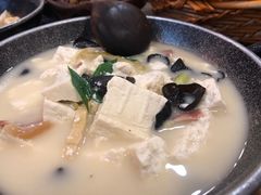 -吃饭皇帝大土家民族菜(正大广场店)