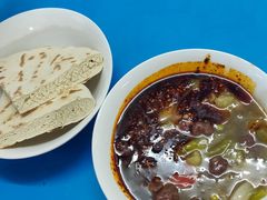 -刘老虎肉丸糊辣汤(总店)