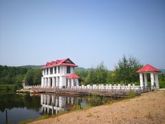 -布苏里北疆军事文化旅游区