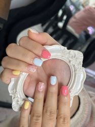 -芊屿芊浔美甲