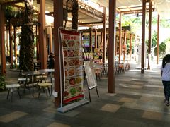 -三亚湾红树林度假酒店美食街