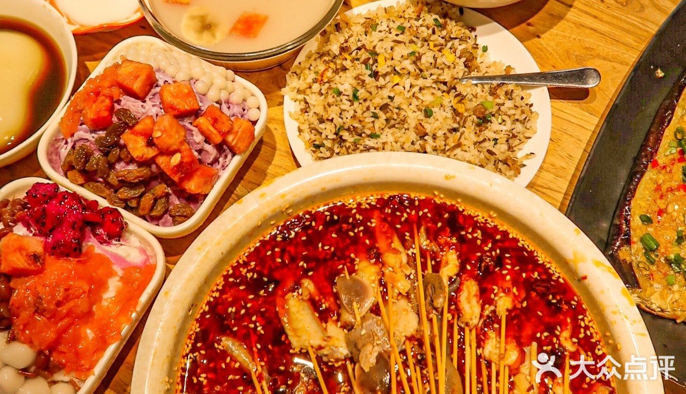 重庆最便宜的钵钵鸡！0.7元一串！人均20+ 