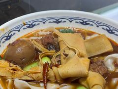 -皖佬板安徽牛肉板面(西站食宝街店)