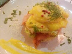 三文鱼水波蛋松饼-MIKAKU(万达广场上海宝山店)