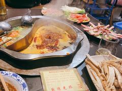 -重庆风光老灶火锅城(同德广场店)