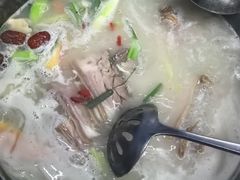 -墨脱石锅椰子鸡•海鲜糟粕醋(榆亚路店)