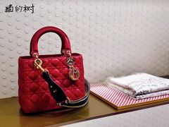 -DIOR迪奥(德基广场女装店)