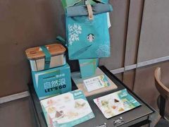 -星巴克(青岛火车北站候车大厅店)