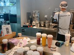 -喜茶(北京华贸购物中心店)