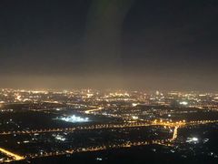 -鬼笑石后山停车场