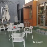 非常适合学习看剧的店。