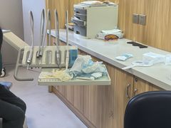 -上海仁爱医院口腔科 · 种植