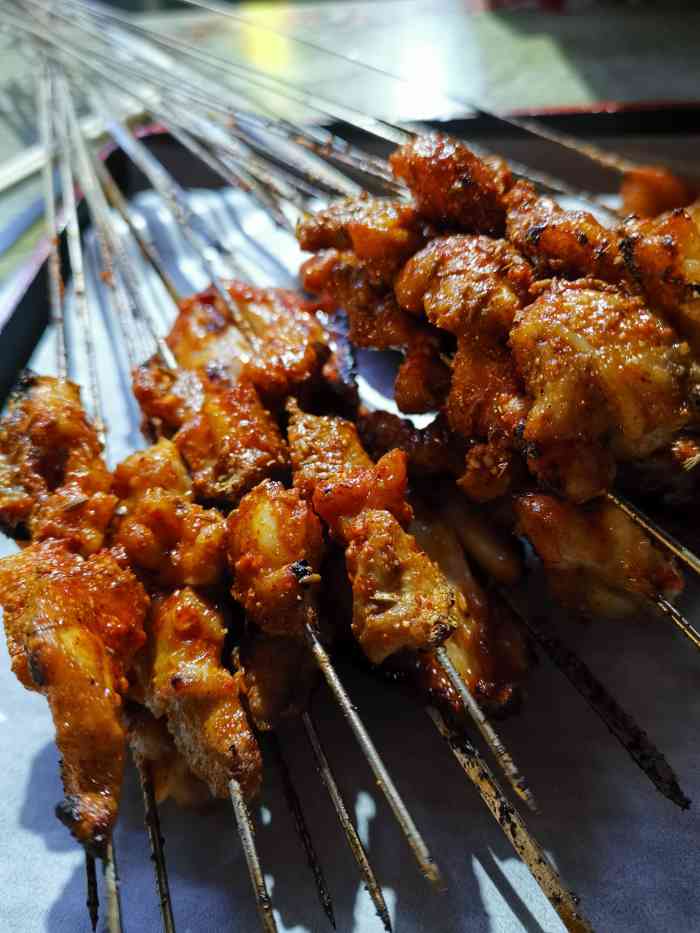 大海子烧烤-"是真的好吃,相对烧烤而言环境还可以."-大众点评移动版