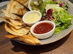 鸭肉饼配色拉-Money Shops(愚园路店)