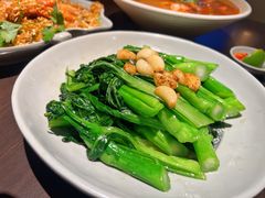 -大头虾越式风味餐厅(光明广场店)