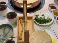 -洪氏嗨捞·广东猪肚鸡·椰子鸡火锅(西咸万象城店)