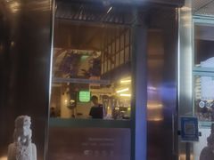 门面-白仁仔· 活烤海鲜 宵夜(豫园店)