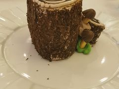 招牌树根蛋糕-莫斯科餐厅