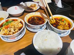 -炉小二铜锅牛蛙•川湘菜(三里屯店)