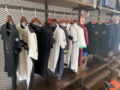 -宁波宝信宝马4S店(江北日湖店)