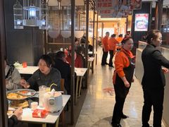 -阿瓦山寨·湘菜现炒·剁椒鱼头王(咸阳总店)