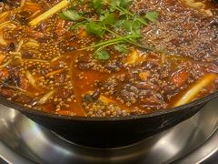 -鸿顺老铁锅美蛙鱼府(解放碑店)