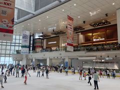 -冰纷万象滑冰场(深圳万象城店)