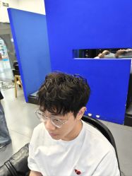 -CIT造型·烫发·染发