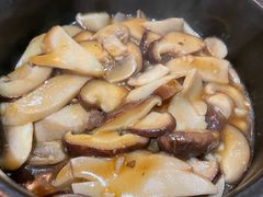 石锅三菌-大川先生·小龙虾·川菜(信义坊店)