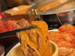 -牛YO寿喜烧·铁板烧和牛火锅自助(市府恒隆店)