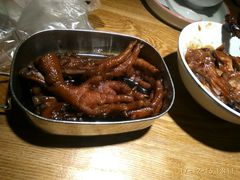 弄堂里的卤鸡爪-弄堂里(雨花客厅店)