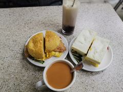 猪扒蛋菠萝包-沙溪兄茶餐厅