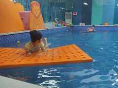 -Swim斯卫姆国际儿童游泳中心(红博中央公园店)