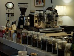 -Café Monson