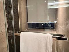 -上海龙之梦万丽酒店