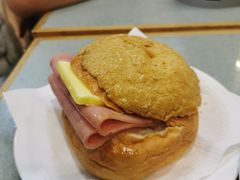 猪扒菠萝包-华嫂冰室(尖沙咀店)
