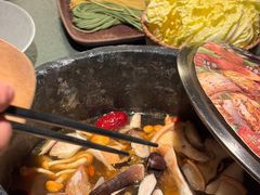 -芸山季·云南野生菌火锅(人民广场来福士店)