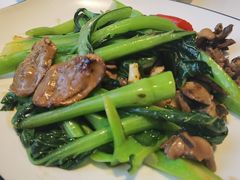 菜心炒鸡杂-至潮餐厅精致粤菜·活鲈鱼·走地鸡(珠江新城店)