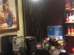 -小草屋轰趴馆别墅派对新场团建家庭聚会