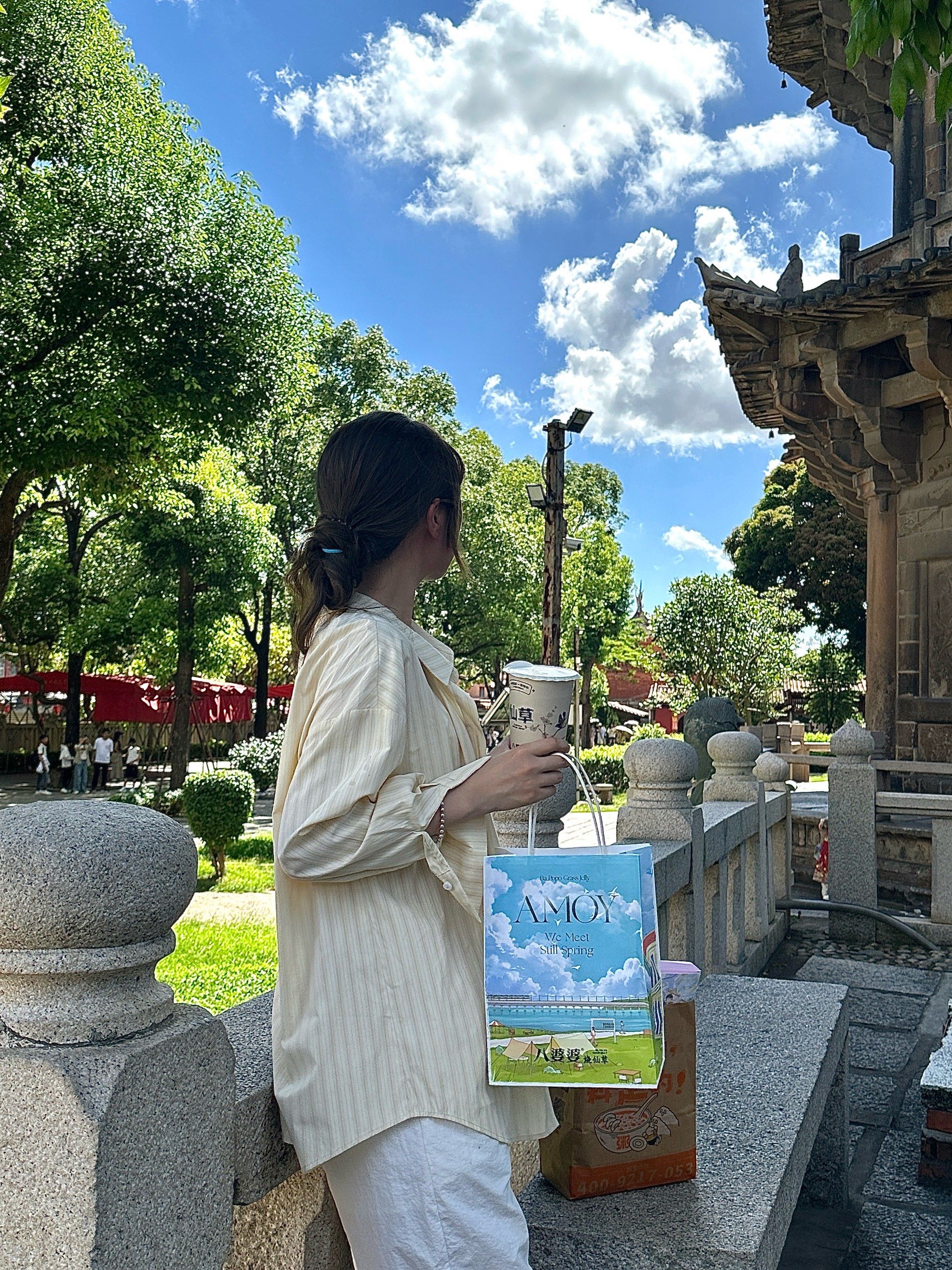 来西街人手一杯的!泉州蕞好吃的烧仙草!