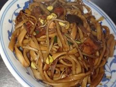 -珠宝街老左杂酱面馆