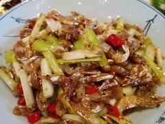 韮香河虾-临界音乐酒馆·小龙虾·江湖菜(华熙LIVE·鱼洞店)