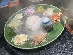 -得意咚瓜·顺德鱼生·冬瓜火锅(深圳首店)