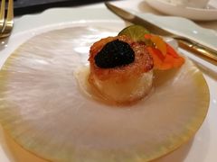 黑松露煎元贝-闻见中国海南菜(K11店)