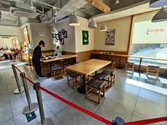 大堂-田老师红烧肉老家肉饼(东单店)