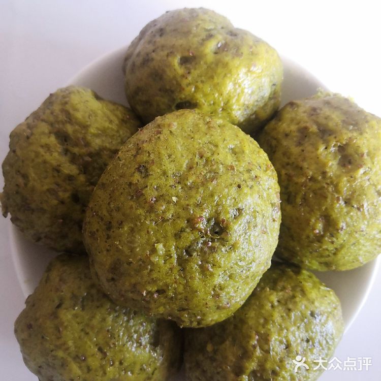 芹菜叶黑燕麦馒头